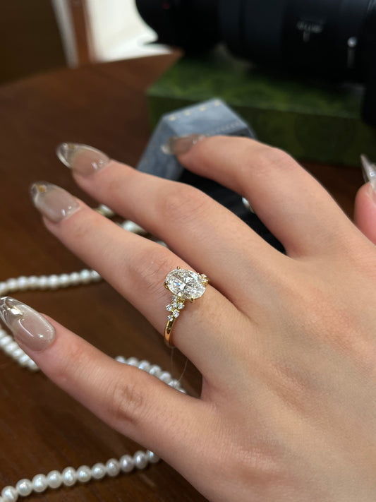 18K Yellow Gold Lab Grown Diamond Vintage Cluster Ring