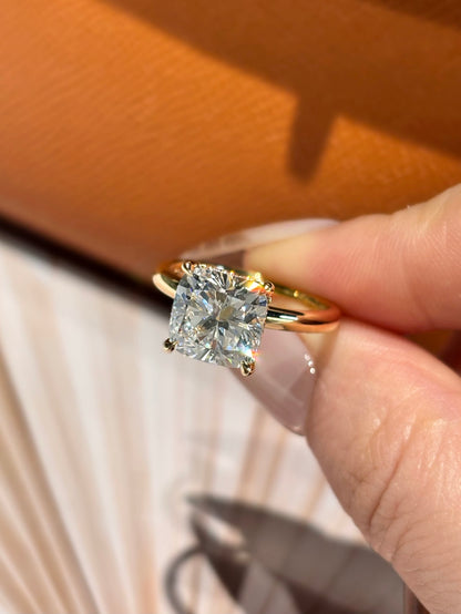18K Yellow Gold 3.01ct Princess Cut Lab Grown Diamond Ring | D Color