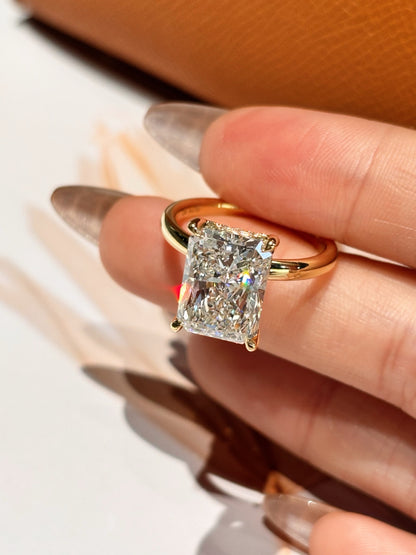 18K Yellow Gold 5.06ct Radiant Cut Lab Grown Diamond Ring | D Color, Classic Four-Prong Solitaire