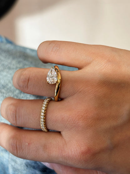 1.1ct Pear Cut Lab Grown Diamond Solitaire Ring | 18K Yellow Gold | D Color