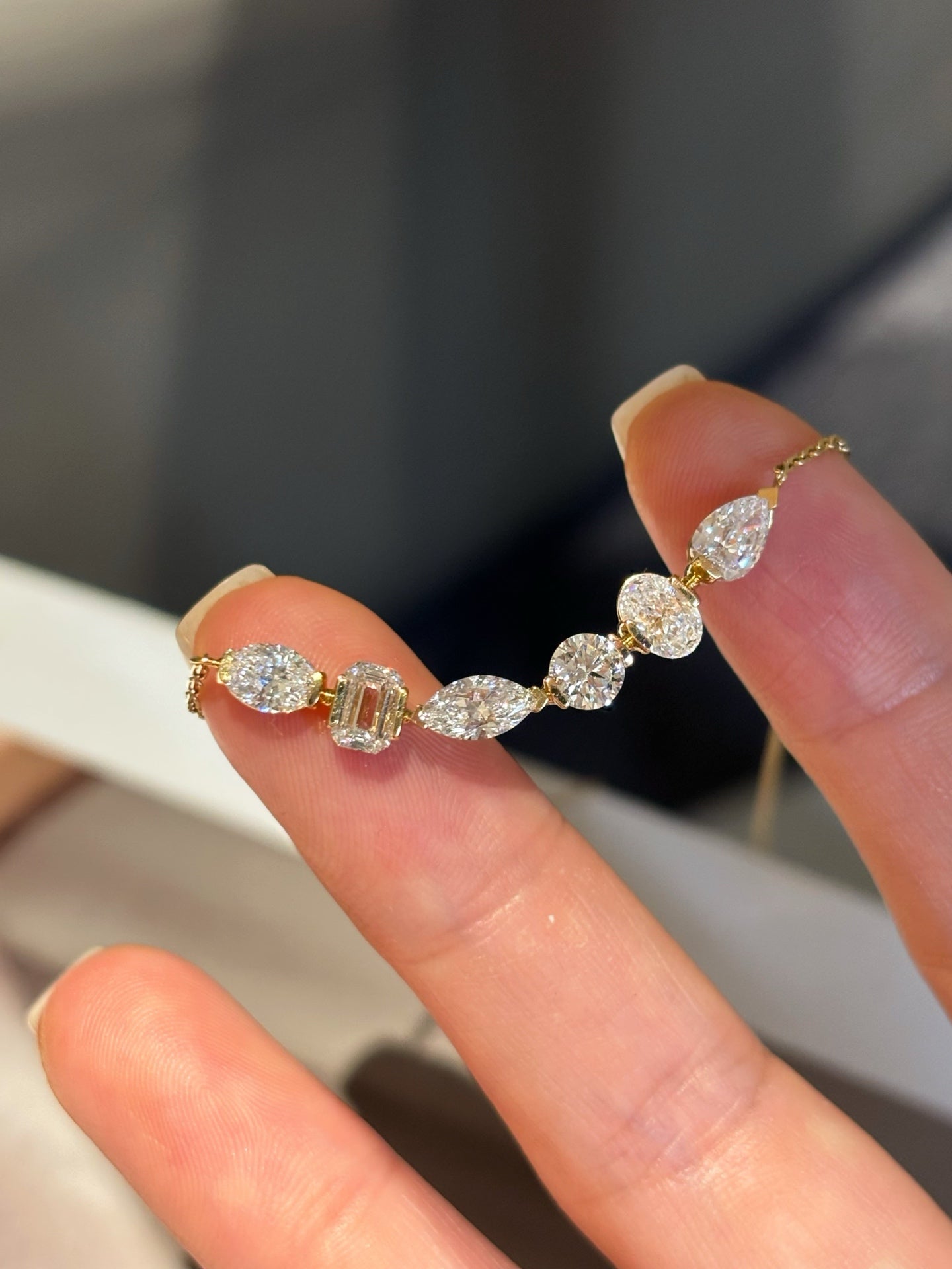 18K Yellow Gold Mixed Cut Lab Grown Diamond Necklace (2.031ct D Color) – Curved Bar Design