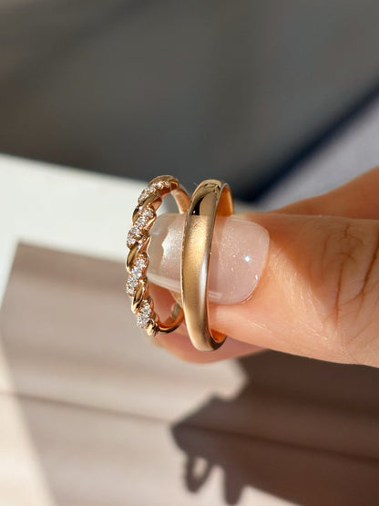 18K Rose Gold Lab Grown Diamond Couple Wedding Rings (0.121ct D Color) – Twisted Design