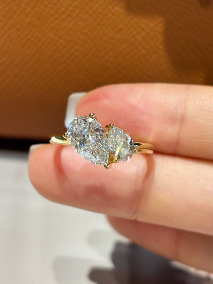 18K Yellow Gold 1.5ct D Color Oval Cut Lab Grown Diamond Toi Et Moi Ring - "Duet Bloom" Collection