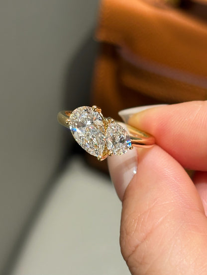 18K Yellow Gold 1.5ct D Color Oval Cut Lab Grown Diamond Toi Et Moi Ring - "Duet Bloom" Collection