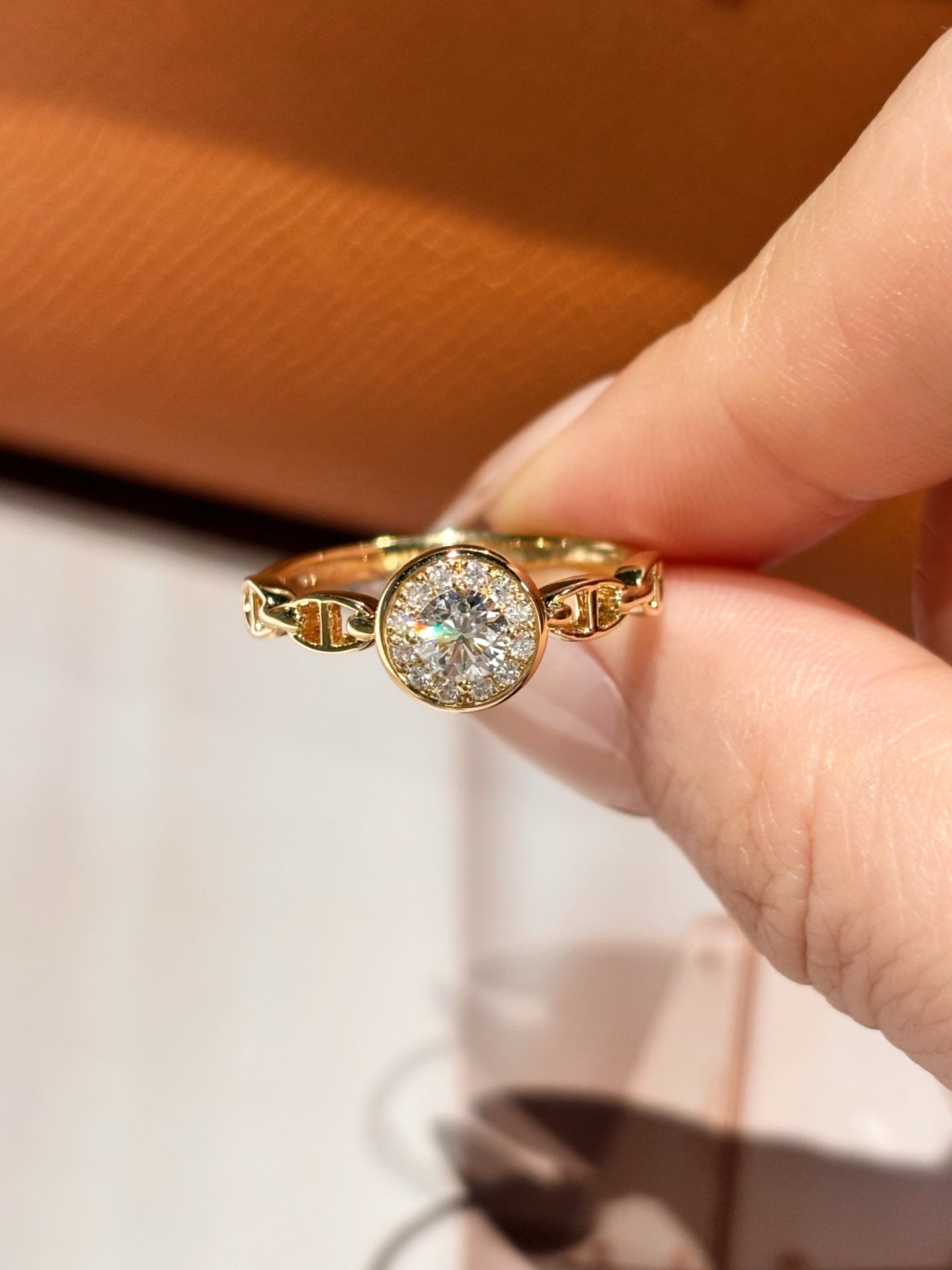 18K Yellow Gold 0.327ct Total D Color Round Brilliant Cut Lab Grown Diamond Halo Chain Link Ring - "Chic Link" Collection