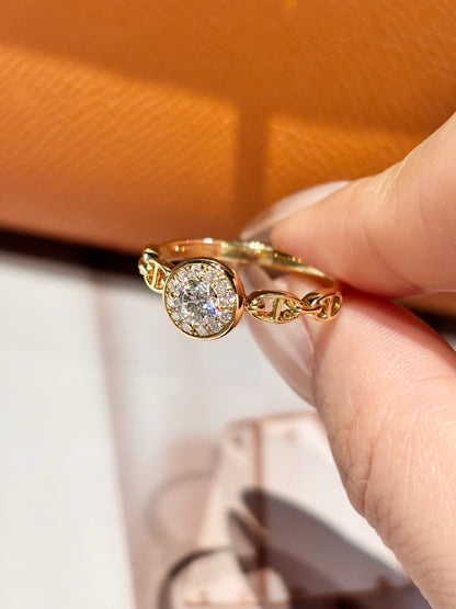 18K Yellow Gold 0.327ct Total D Color Round Brilliant Cut Lab Grown Diamond Halo Chain Link Ring - "Chic Link" Collection