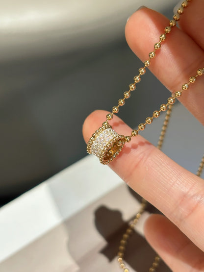 18K Yellow Gold Lab-Grown Diamond Cylinder Pendant Necklace